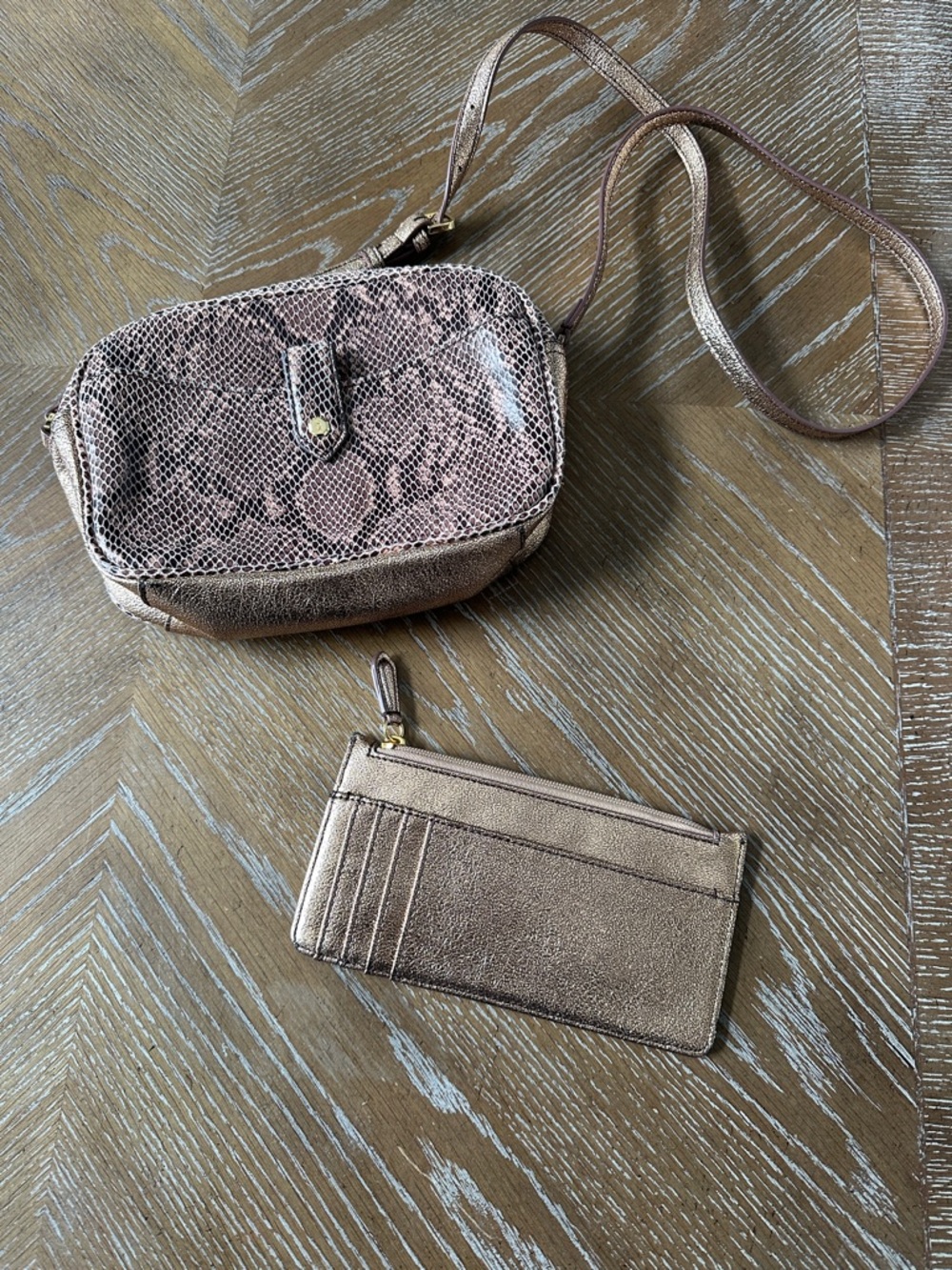 G.I.L.I. Metallic Snake-Print Crossbody with Matching Card Wallet - Rose Gold